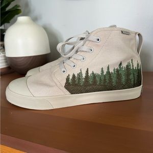 NEW Bangs Sneakers women’s size 9